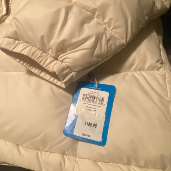 Columbia Women’s Puffer Coat 2XL - Picture 4 of 5